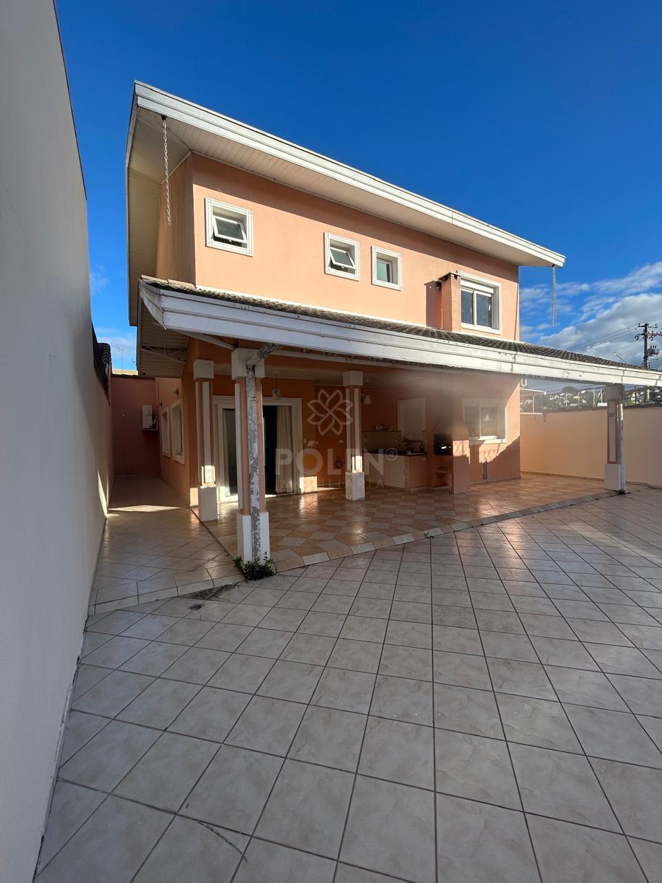 Casa 3 Su&iacute;tes - Aluga - Cidade Jardim - Jacare&iacute;  Jacareí - 