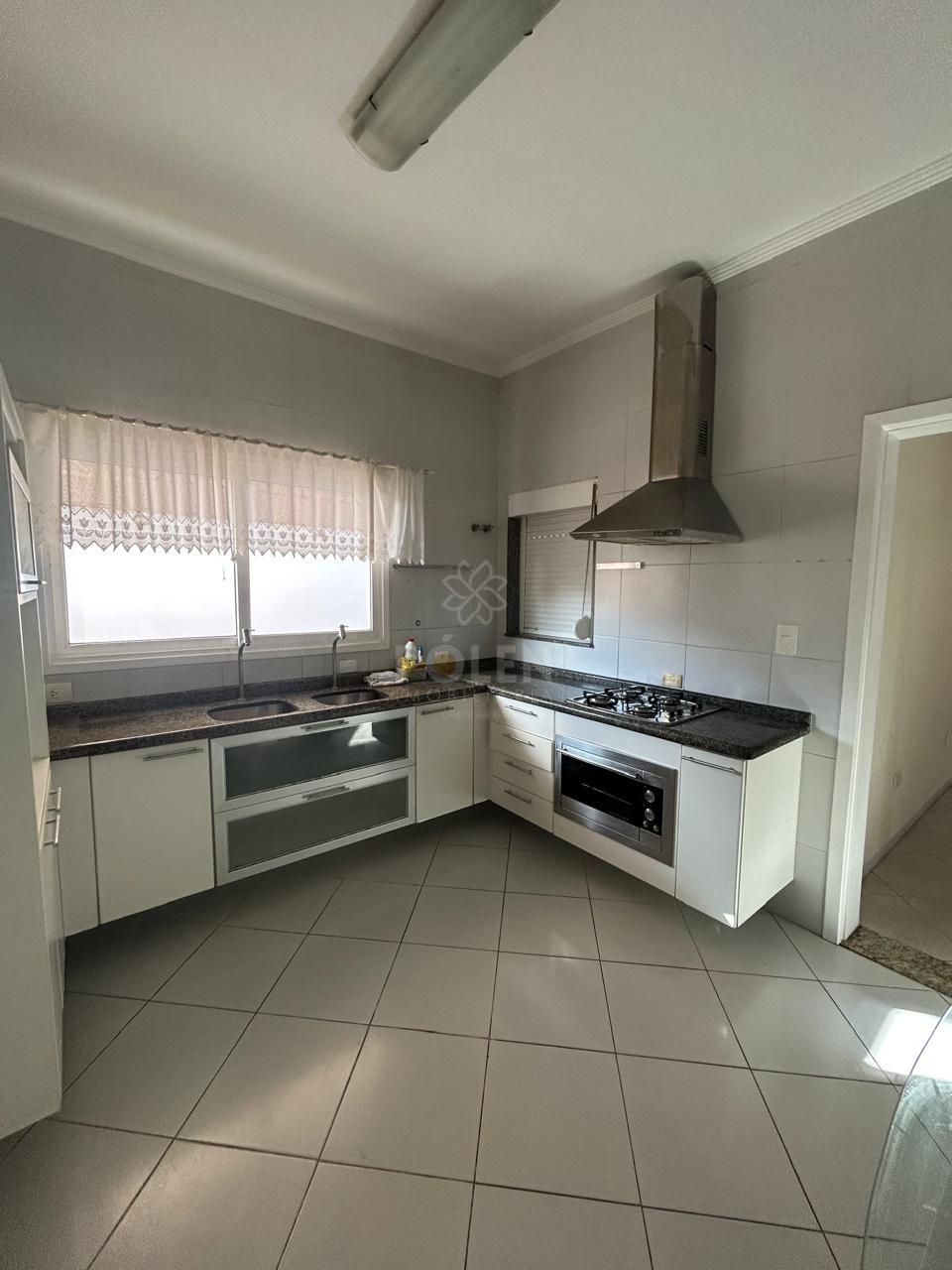 Casa 3 Su&iacute;tes - Aluga - Cidade Jardim - Jacare&iacute;  Jacareí - 