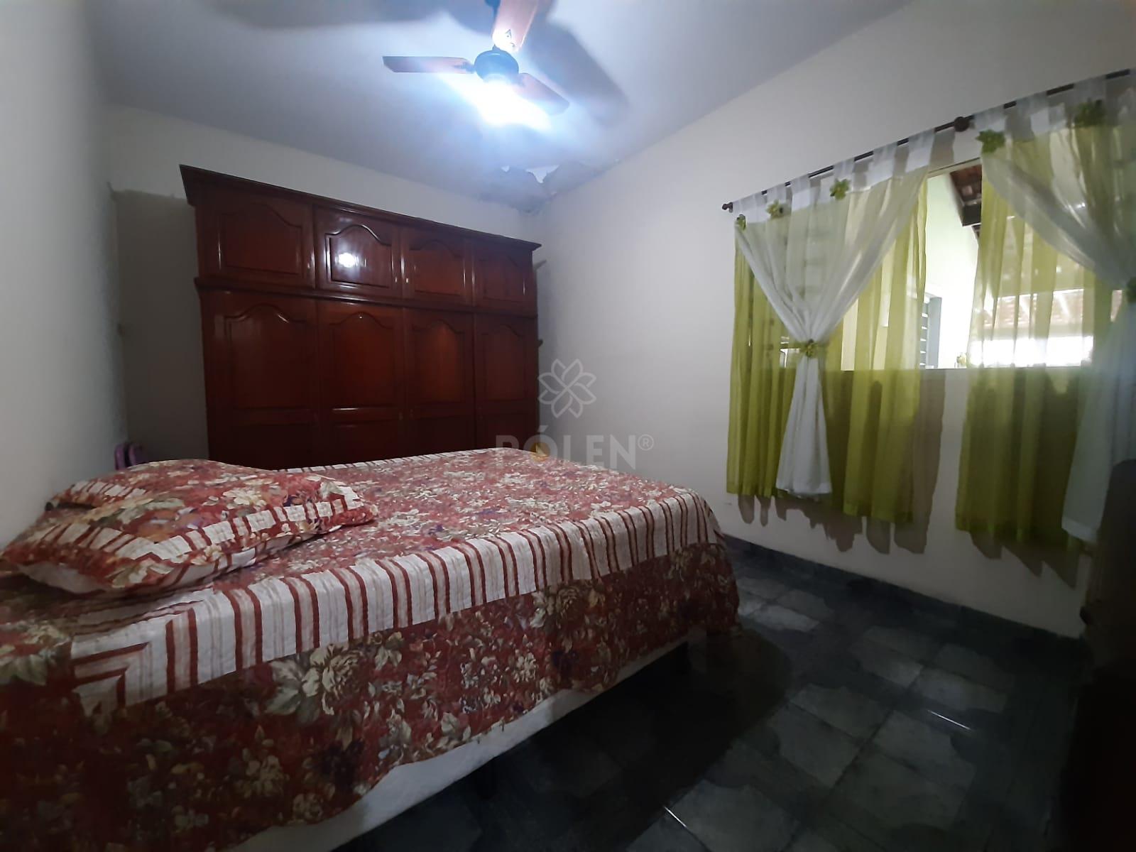 Casa t&eacute;rrea 4 dormit&oacute;rios - S&atilde;o Jo&atilde;o - Jacare&iacute; - Aluga  Jacareí - 