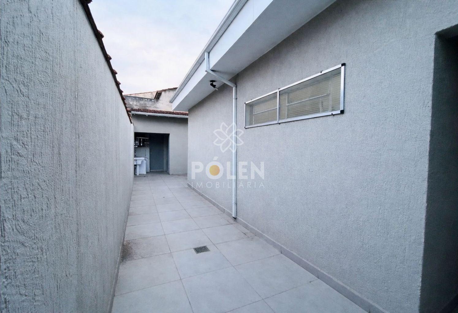 Casa com Ed&iacute;cula - Santa Maria - Jacare&iacute; - Vende  Jacareí - 