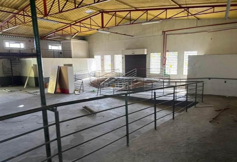 Im&oacute;vel Comercial - Vende ou Aluga - Jacare&iacute;/SP  Jacareí - 