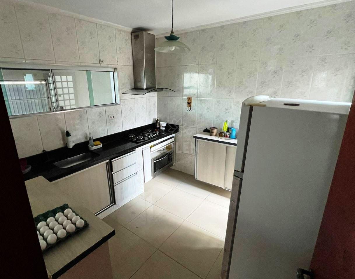 Casa 5 Dormit&oacute;rios - Aluga - Terras de S&atilde;o Jo&atilde;o - Jacare&iacute;  Jacareí - 