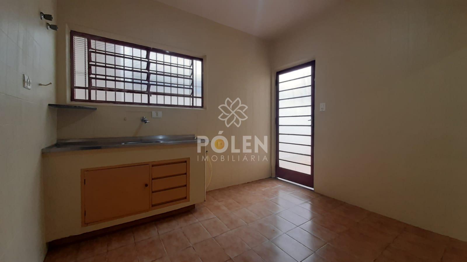Casa com Ed&iacute;cula - Aluga - Jardim Mesquita - Jacare&iacute;  Jacareí - 