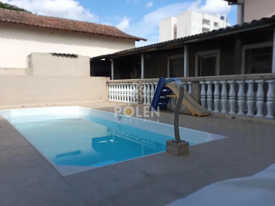 Casa com Ed&iacute;cula - Jardim Fl&oacute;rida - Jacare&iacute; - Vende  Jacareí - 