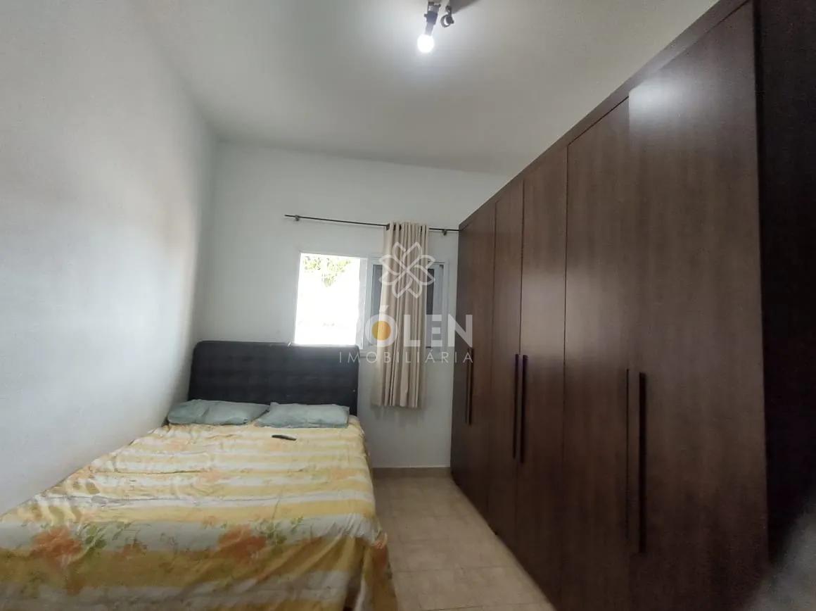 Casa com Ed&iacute;cula - Jardim Fl&oacute;rida - Jacare&iacute; - Vende  Jacareí - 