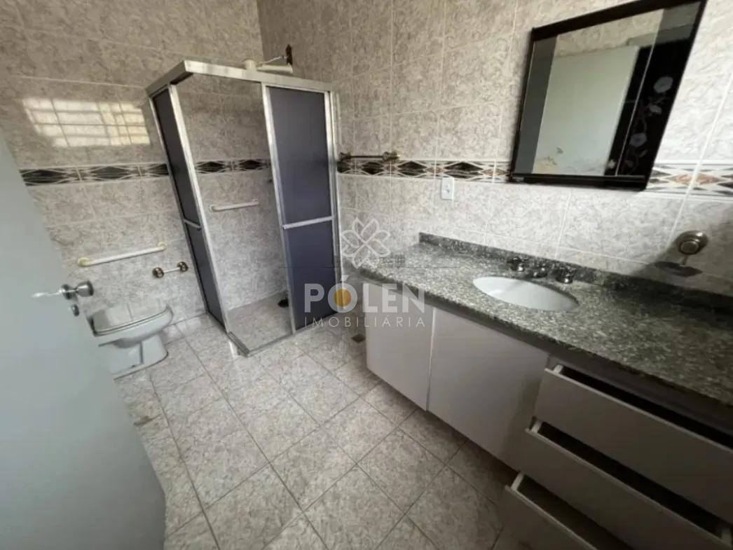Casa 3 dormit&oacute;rios - Regi&atilde;o Central - Jacare&iacute; - Vende  Jacareí - 