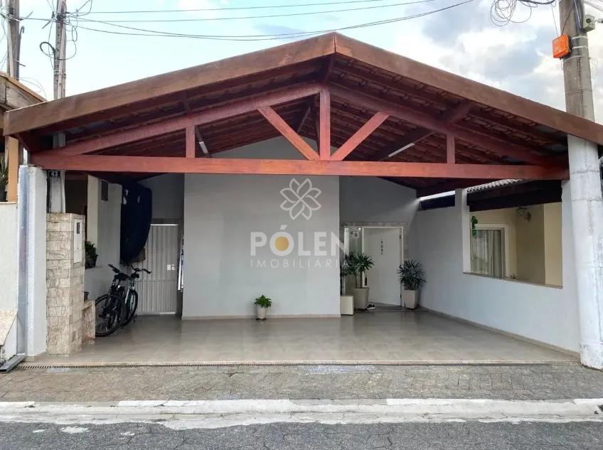 Casa em Condom&iacute;nio 3 dormit&oacute;rios - Parque Calif&oacute;rnia - Vende  Jacareí - 