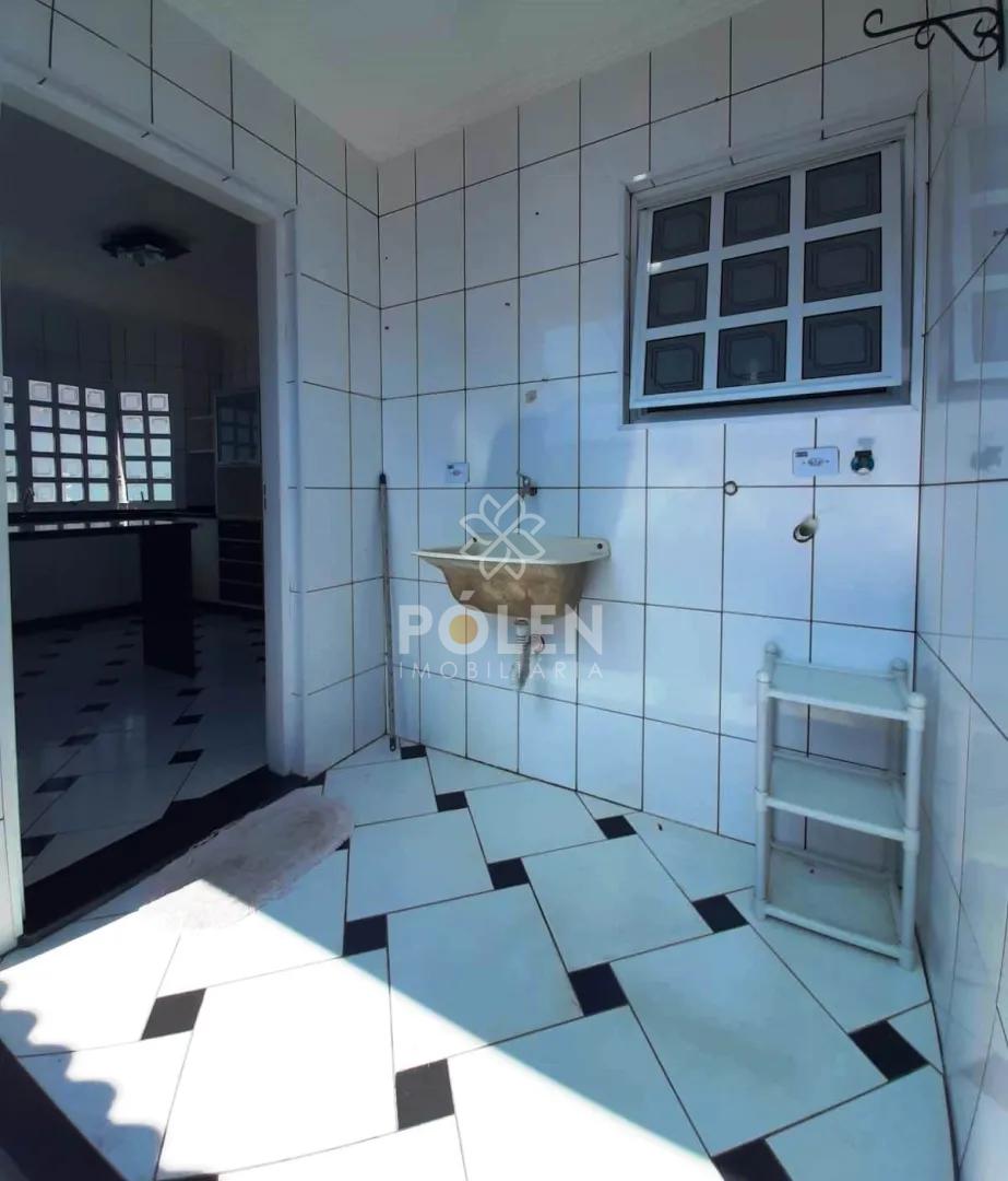 Casa 3 dormit&oacute;rios - Terras de S&atilde;o Jo&atilde;o - Jacare&iacute; - Aluga  Jacareí - 
