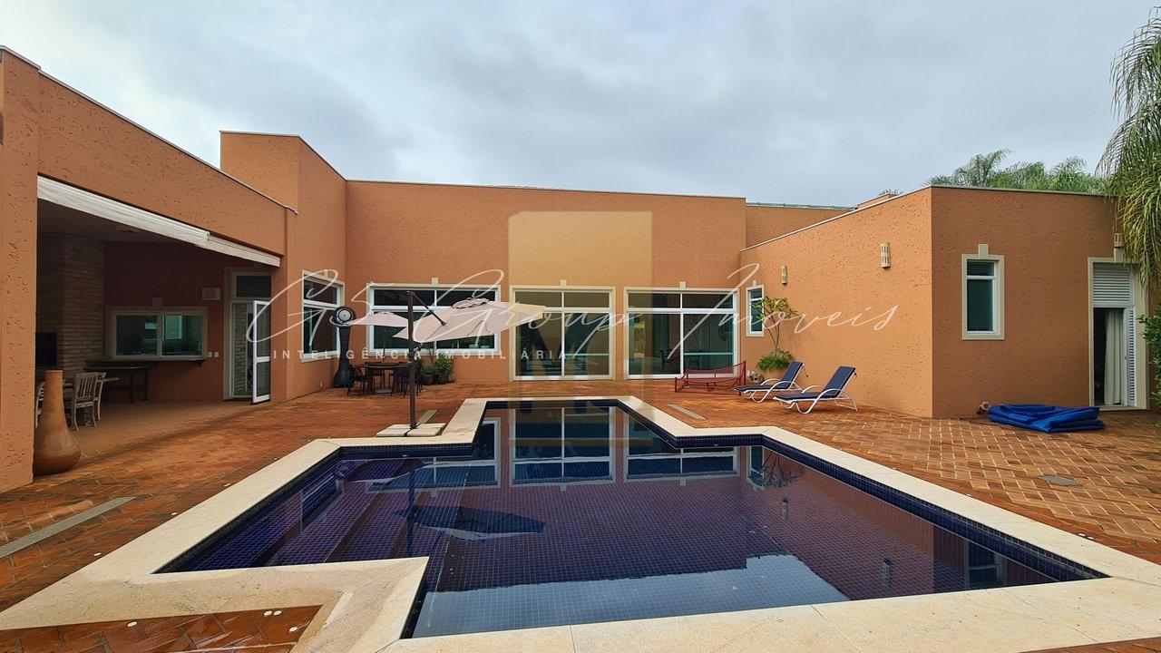 Casa cinematográfica com Golfe no quintal no Terras de São José I Condomínio Terras de São José Itu - 