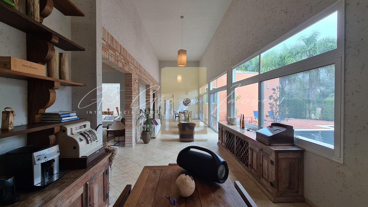 Casa cinematográfica com Golfe no quintal no Terras de São José I Condomínio Terras de São José Itu - 