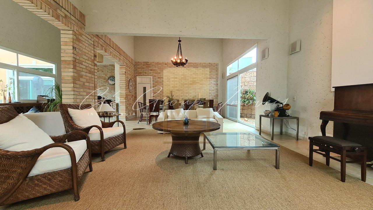 Casa cinematográfica com Golfe no quintal no Terras de São José I Condomínio Terras de São José Itu - 