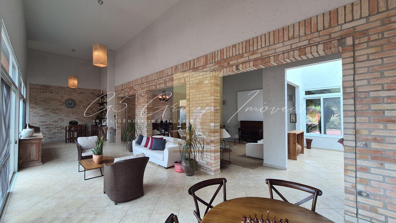 Casa cinematográfica com Golfe no quintal no Terras de São José I Condomínio Terras de São José Itu - 