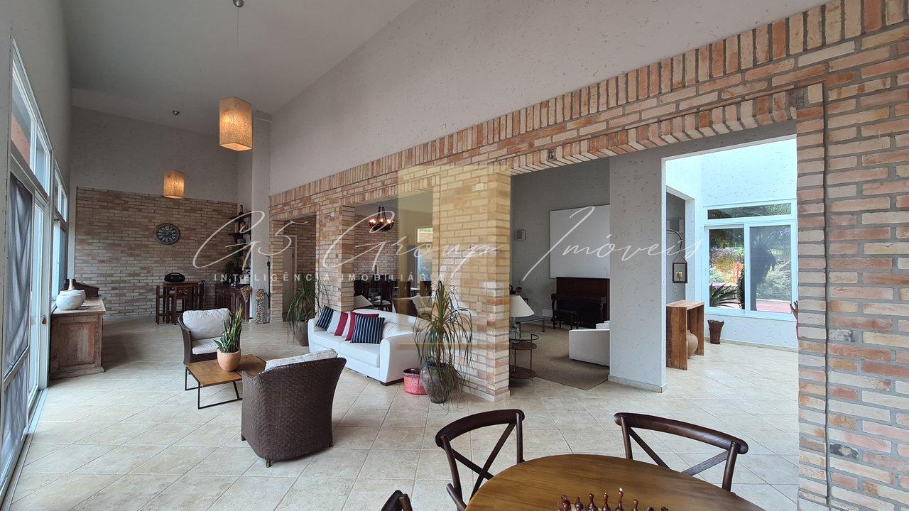 Casa cinematográfica com Golfe no quintal no Terras de São José I Condomínio Terras de São José Itu - 