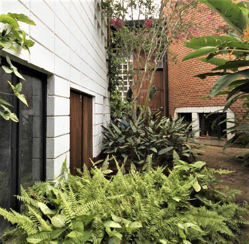 Casa em condomínio 6 dorm 2 suítes 4 vagas Rua José Ponchio Vizzari Campinas - 