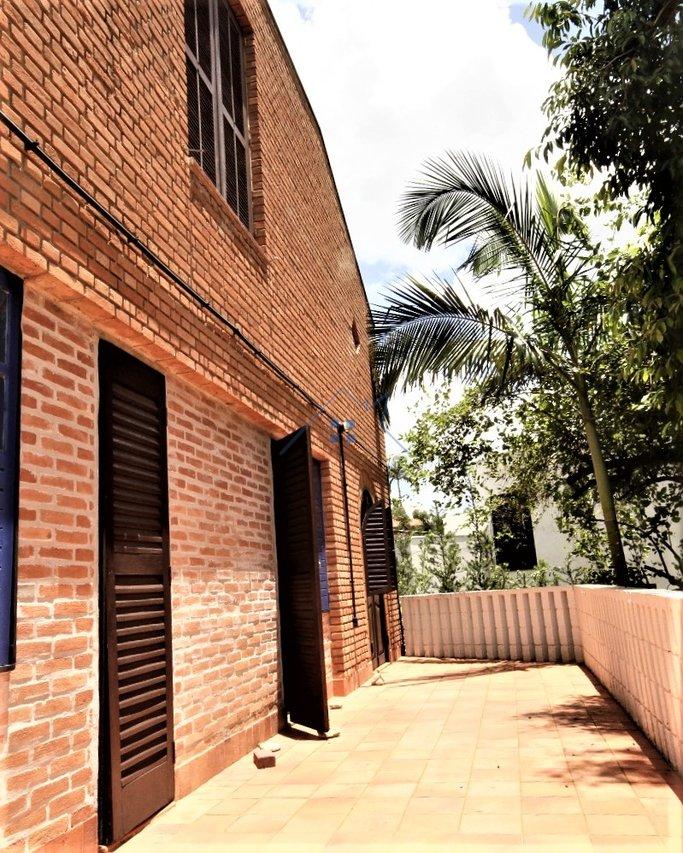Casa em condomínio 6 dorm 2 suítes 4 vagas Rua José Ponchio Vizzari Campinas - 
