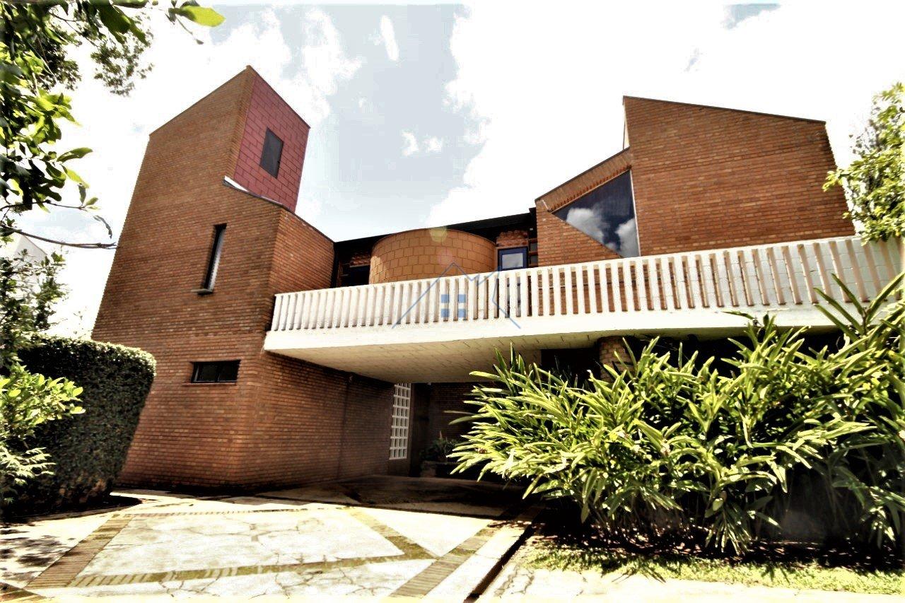 Casa em condomínio 6 dorm 2 suítes 4 vagas Rua José Ponchio Vizzari Campinas - 