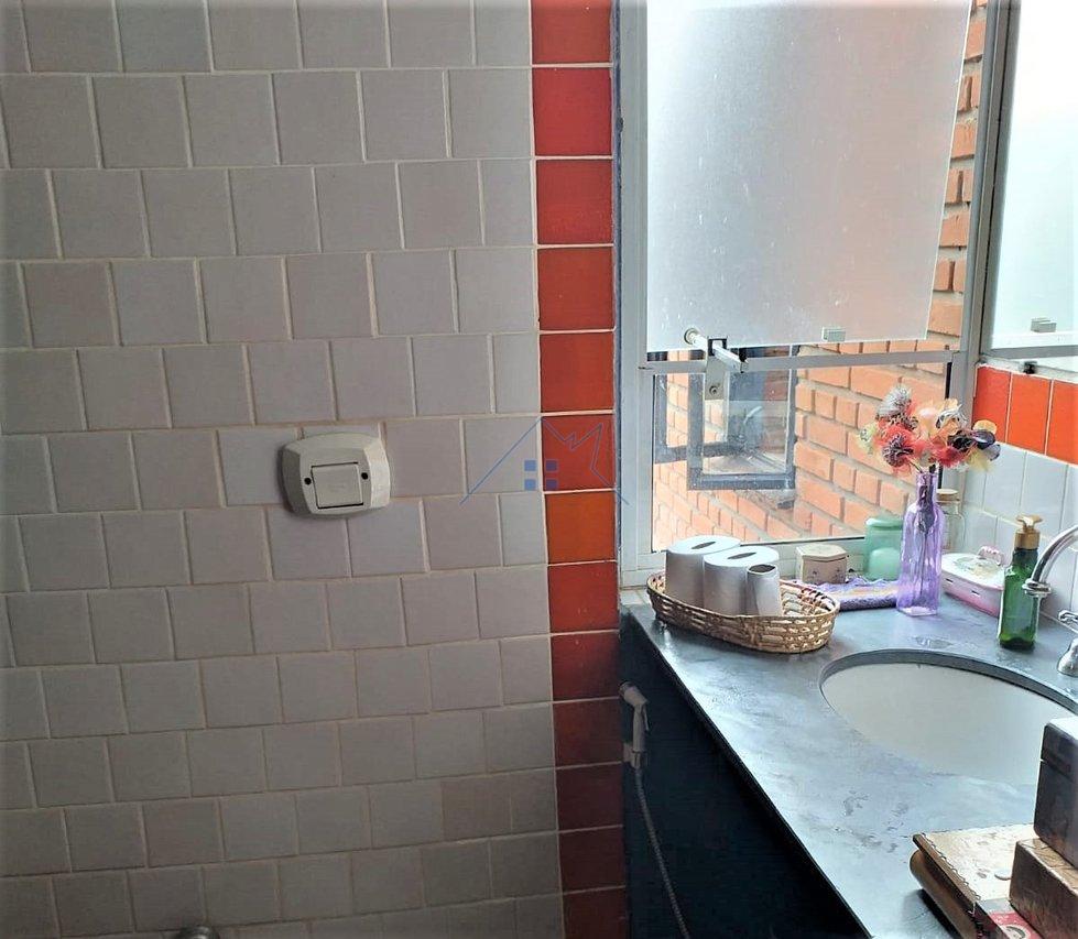 Casa em condomínio 6 dorm 2 suítes 4 vagas Rua José Ponchio Vizzari Campinas - 