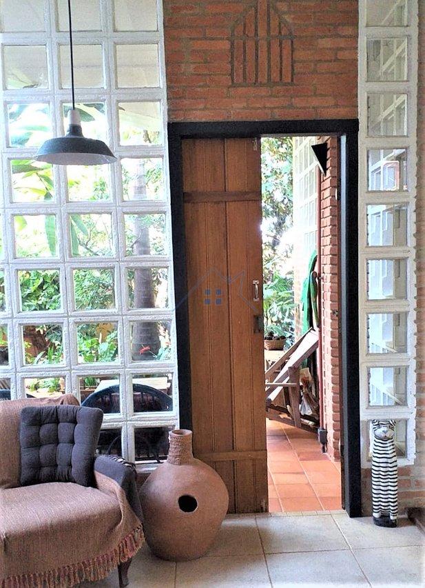 Casa em condomínio 6 dorm 2 suítes 4 vagas Rua José Ponchio Vizzari Campinas - 
