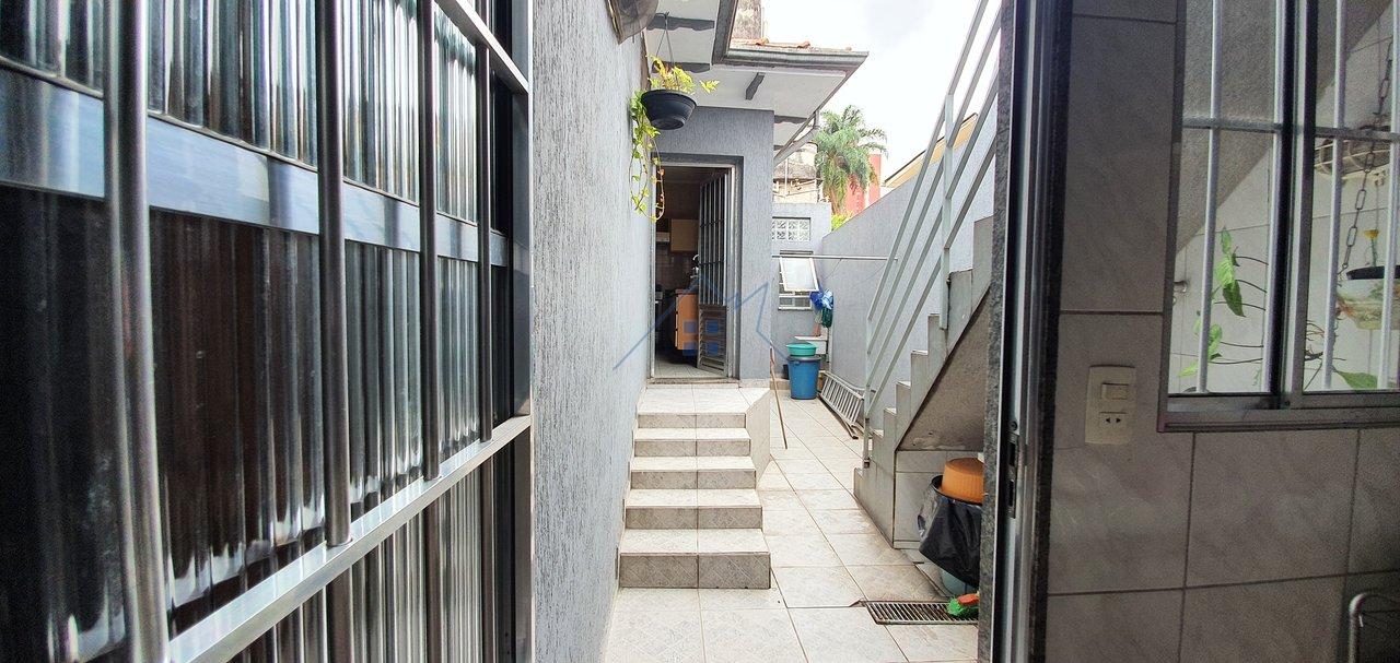 Casa térrea próximo ao metrô Rua Evans São Paulo - 