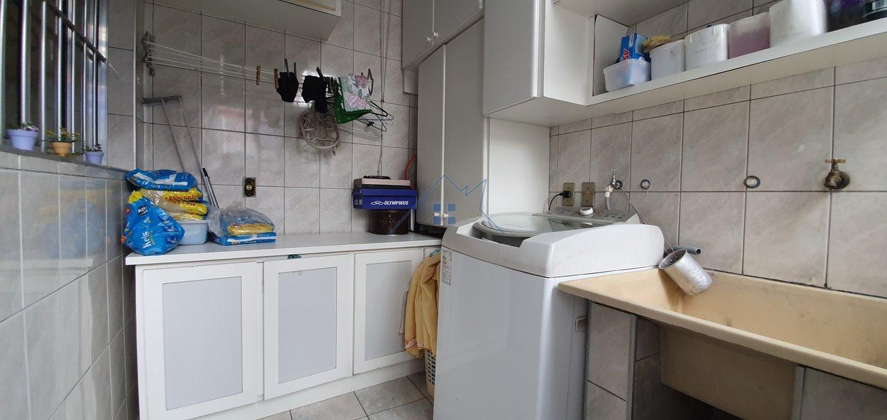 Casa térrea próximo ao metrô Rua Evans São Paulo - 