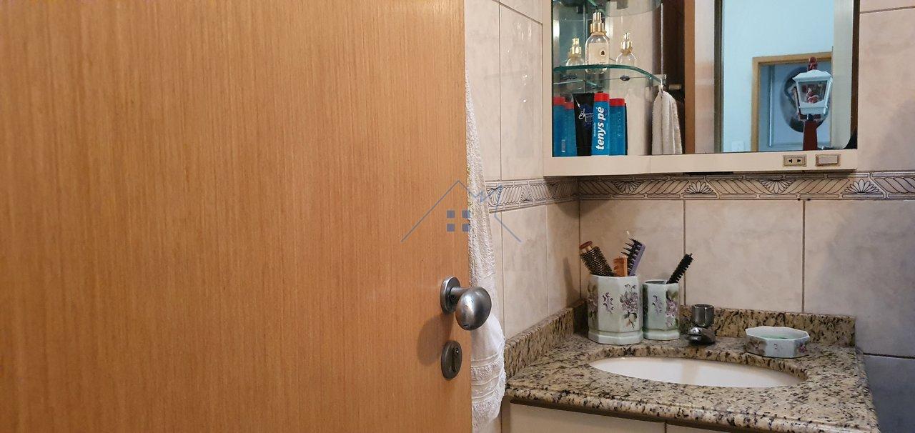 Casa térrea próximo ao metrô Rua Evans São Paulo - 