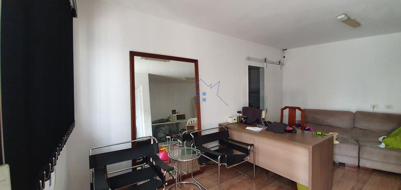 Casa térrea próximo ao metrô Rua Evans São Paulo - 