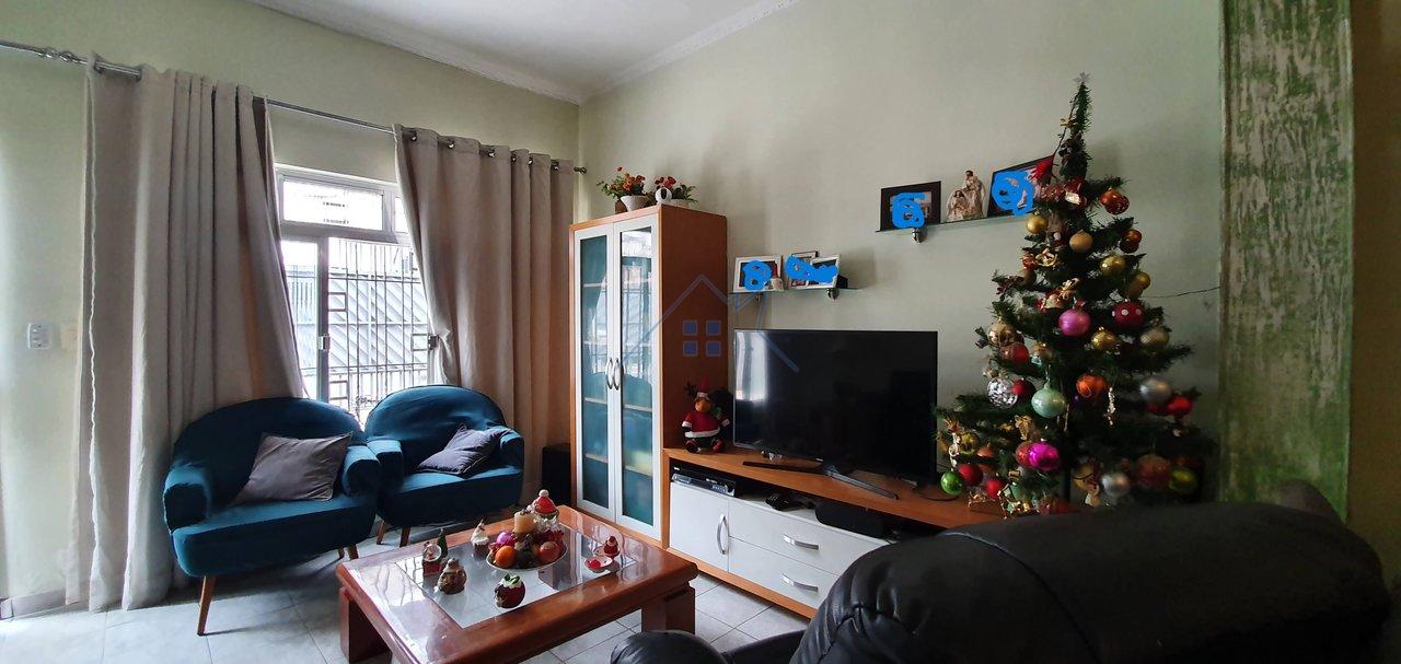 Casa térrea próximo ao metrô Rua Evans São Paulo - 