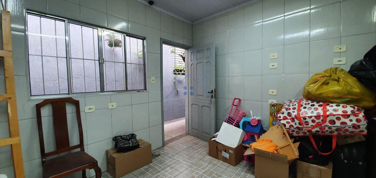 Casa térrea próximo ao metrô Rua Evans São Paulo - 