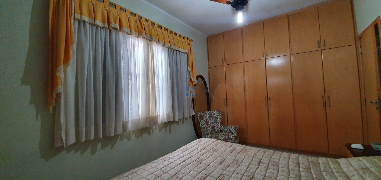 Casa térrea próximo ao metrô Rua Evans São Paulo - 