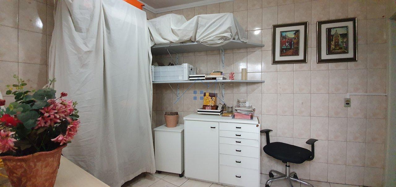 Casa térrea próximo ao metrô Rua Evans São Paulo - 
