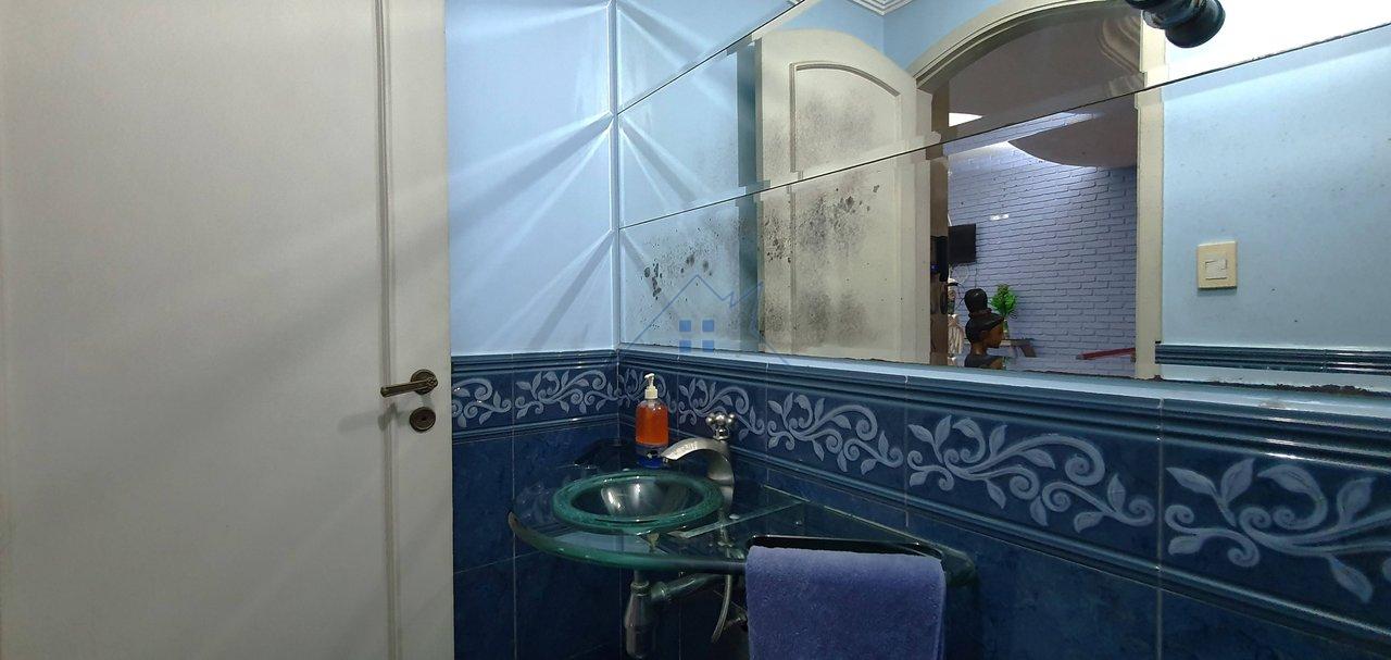 Ampla Casa em São Bernardo com 570m² Rua Antônio Simionato São Bernardo do Campo - 