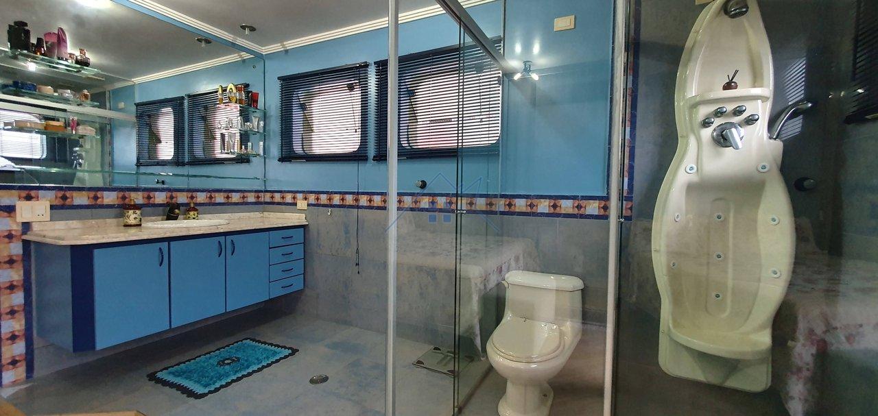 Ampla Casa em São Bernardo com 570m² Rua Antônio Simionato São Bernardo do Campo - 