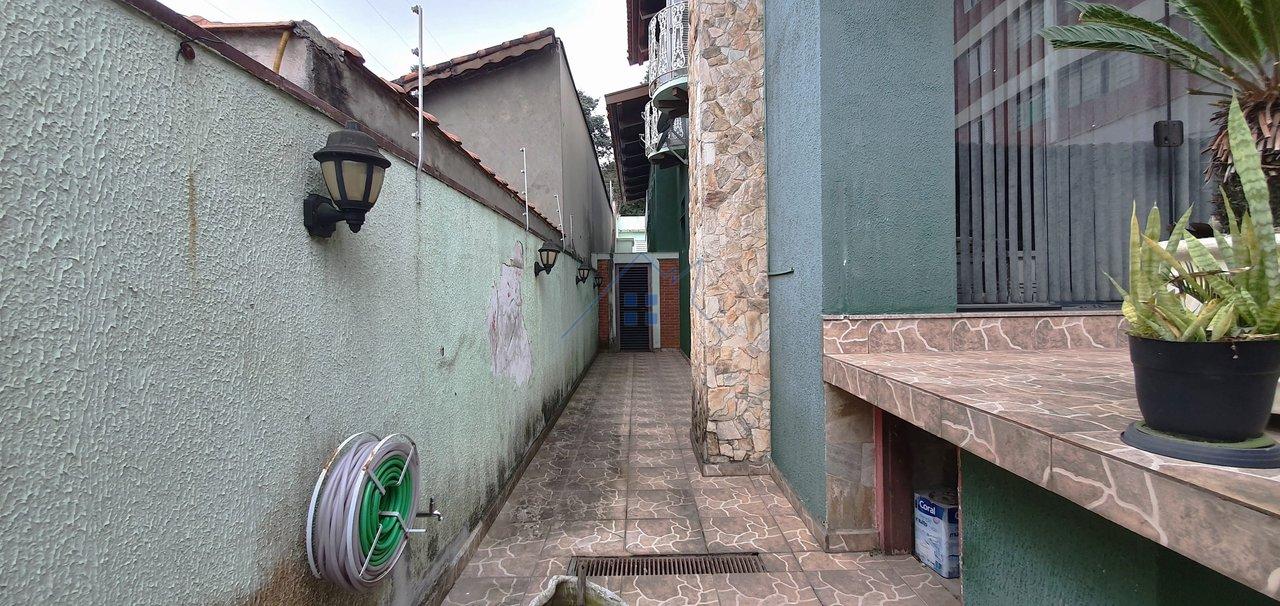 Ampla Casa em São Bernardo com 570m² Rua Antônio Simionato São Bernardo do Campo - 