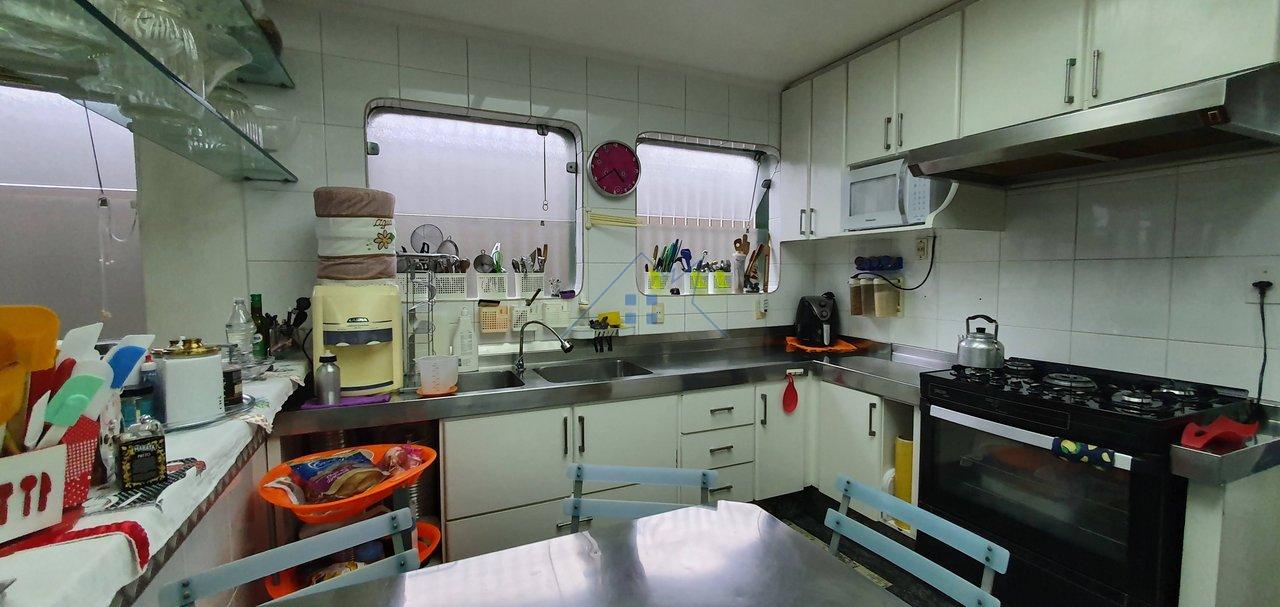 Ampla Casa em São Bernardo com 570m² Rua Antônio Simionato São Bernardo do Campo - 
