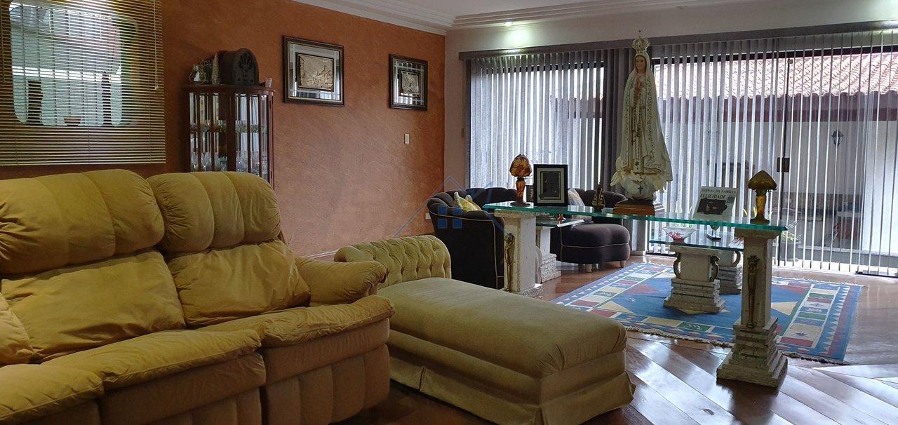 Ampla Casa em São Bernardo com 570m² Rua Antônio Simionato São Bernardo do Campo - 