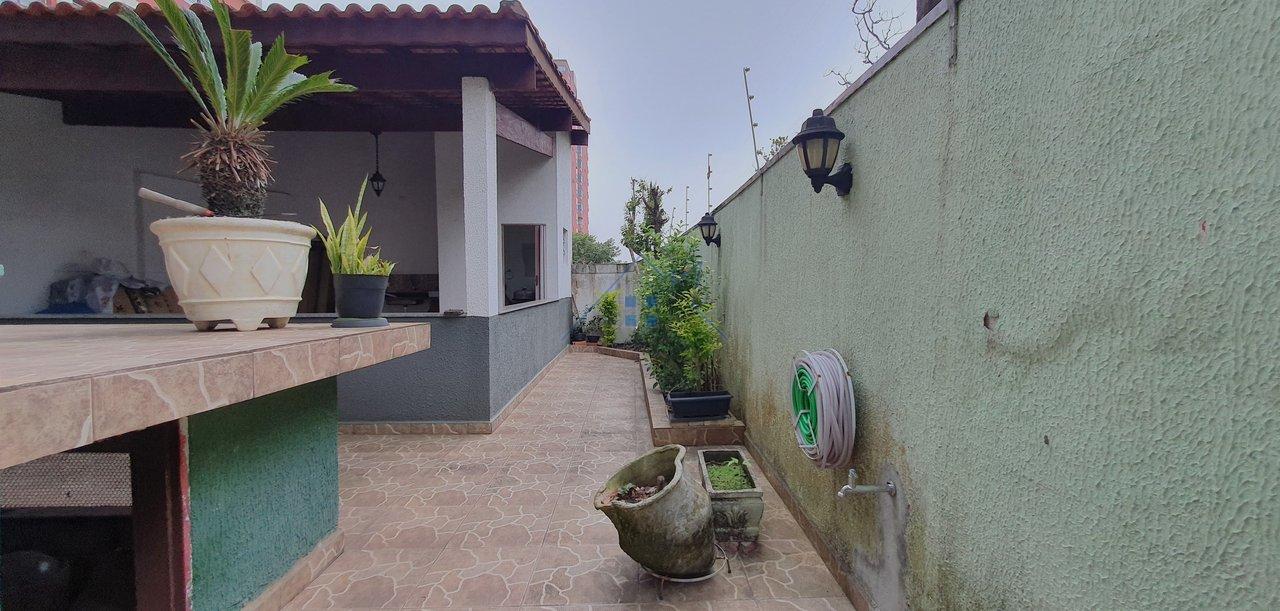 Ampla Casa em São Bernardo com 570m² Rua Antônio Simionato São Bernardo do Campo - 