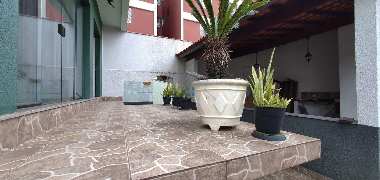 Ampla Casa em São Bernardo com 570m² Rua Antônio Simionato São Bernardo do Campo - 