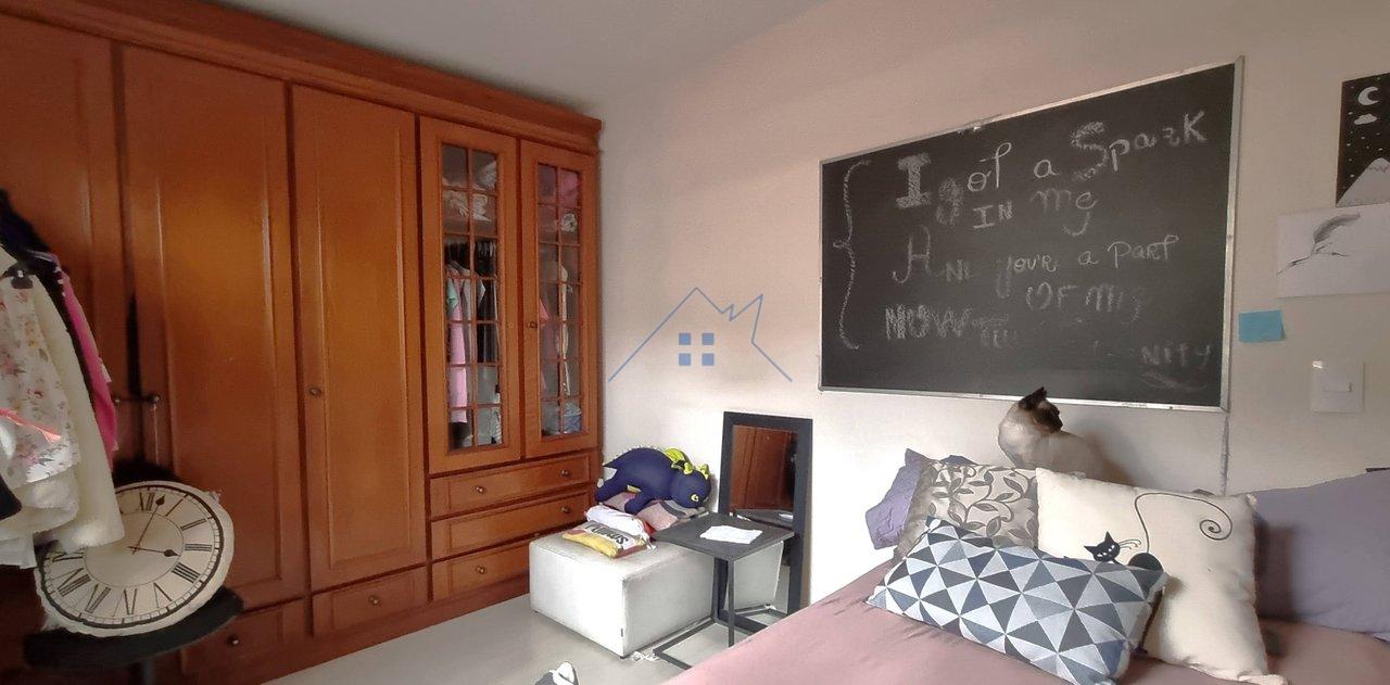 Casa no Jardim Itacolomi 3 dorm 2 vagas Rua Victória Simões São Paulo - 