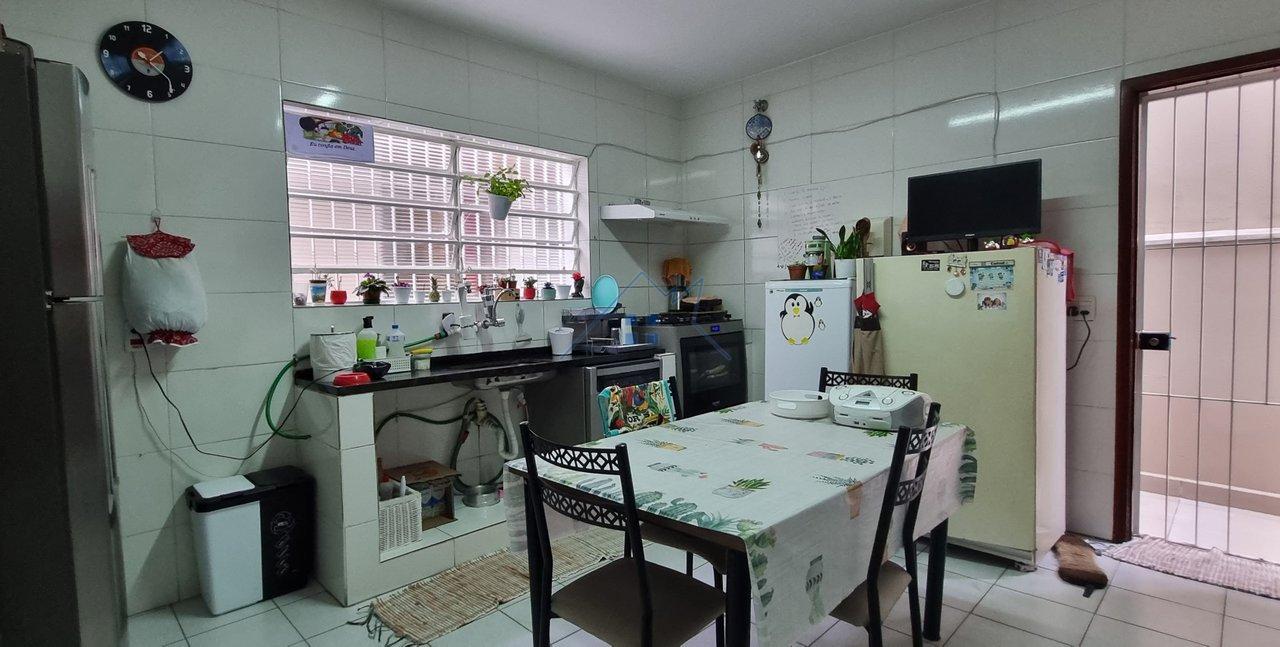 Casa no Jardim Itacolomi 3 dorm 2 vagas Rua Victória Simões São Paulo - 