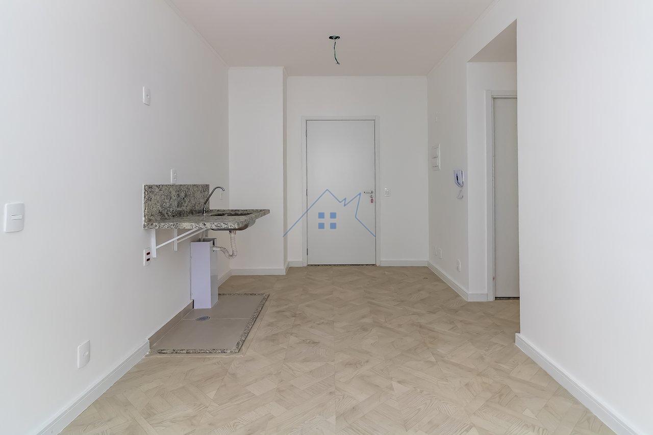Apartamento em Pinheiros 1 dorm com sacada Rua Alves Guimarães São Paulo - 