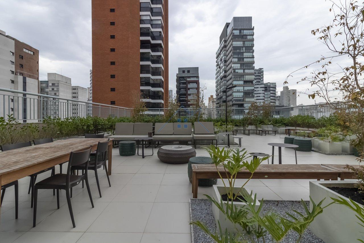 Apartamento em Pinheiros 1 dorm com sacada Rua Alves Guimarães São Paulo - 