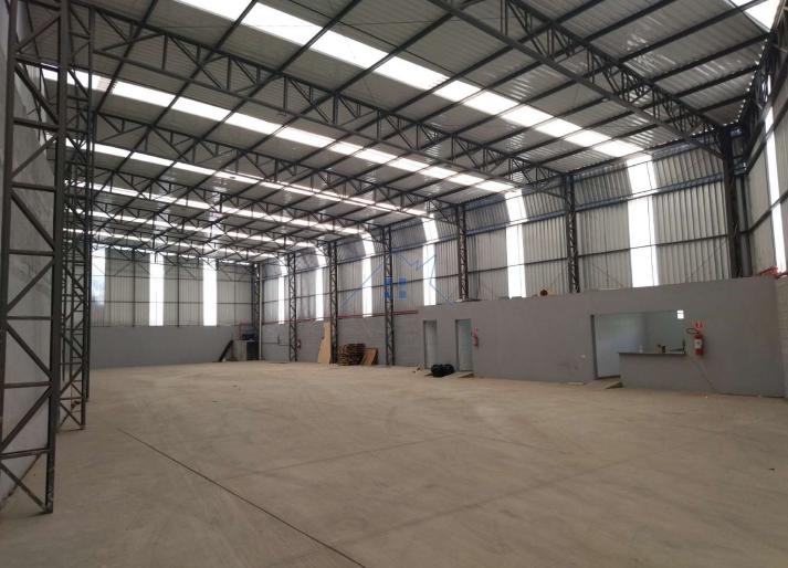 Galpão Comercial/Industrial na Fernão Dias 2000 m² Rodovia Fernão Dias São Paulo - 