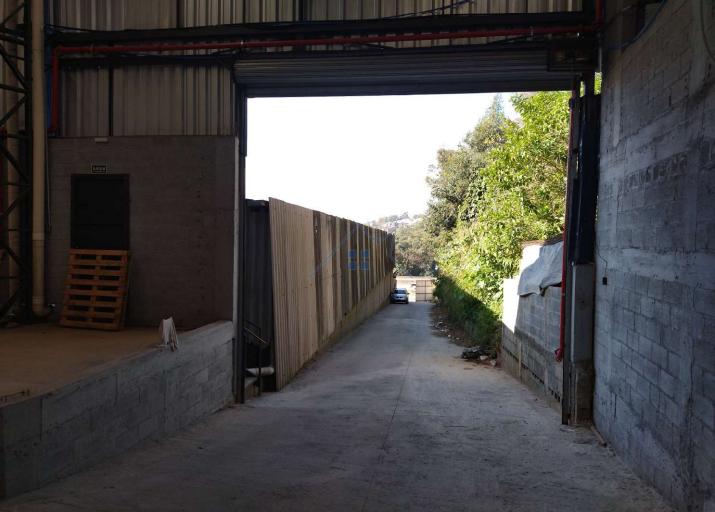 Galpão Comercial/Industrial na Fernão Dias 2000 m² Rodovia Fernão Dias São Paulo - 