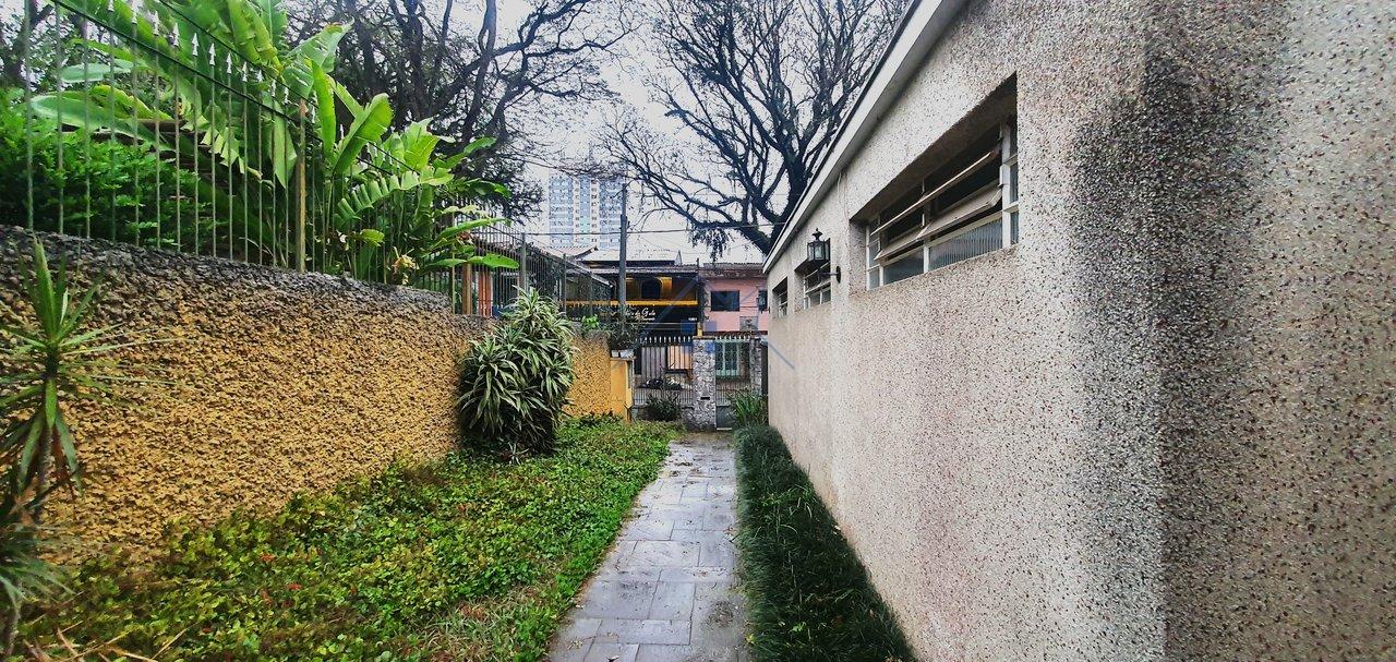 Casa residencial ou comercial em Santo Amaro 233 m² Rua São Benedito São Paulo - 