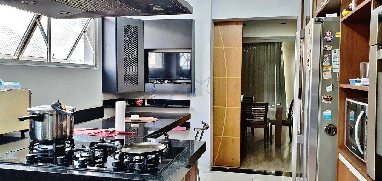 Apartamento no Cambuci 200 m² 3 dorm 1 suíte 3 vagas Rua Paulo Orozimbo São Paulo - 