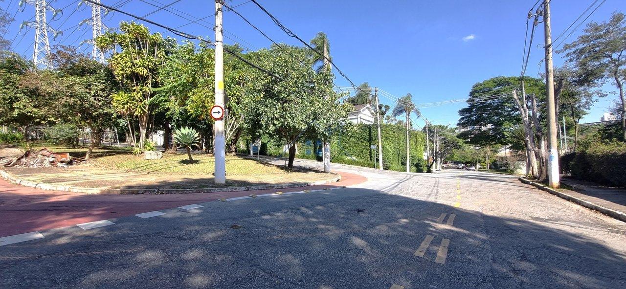 Casa 554 m² Jardim Guedala 7 dorm 4 vagas Rua Aleutas São Paulo - 