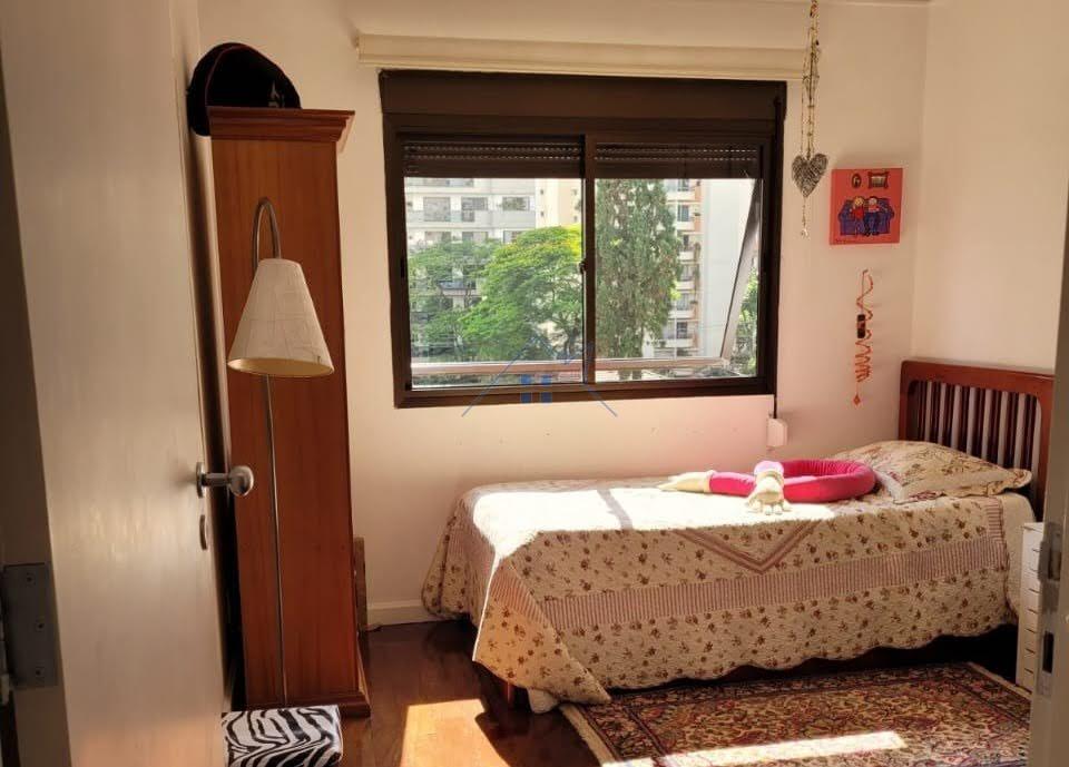 Apartamento no Campo Belo 3 suítes 3 vagas Rua Conde de Porto Alegre São Paulo - 