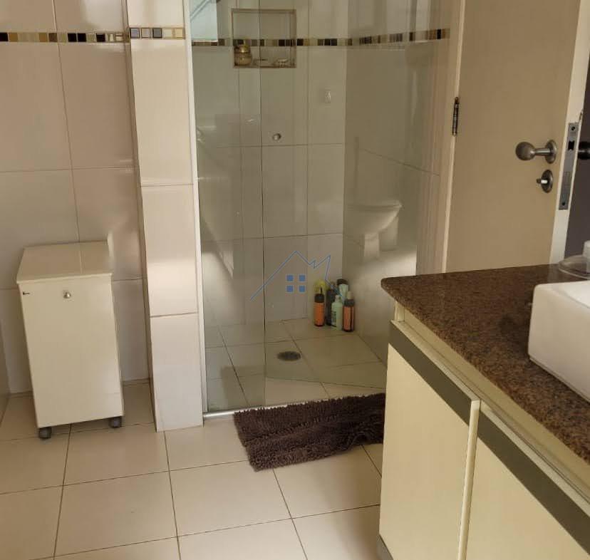 Apartamento no Campo Belo 3 suítes 3 vagas Rua Conde de Porto Alegre São Paulo - 