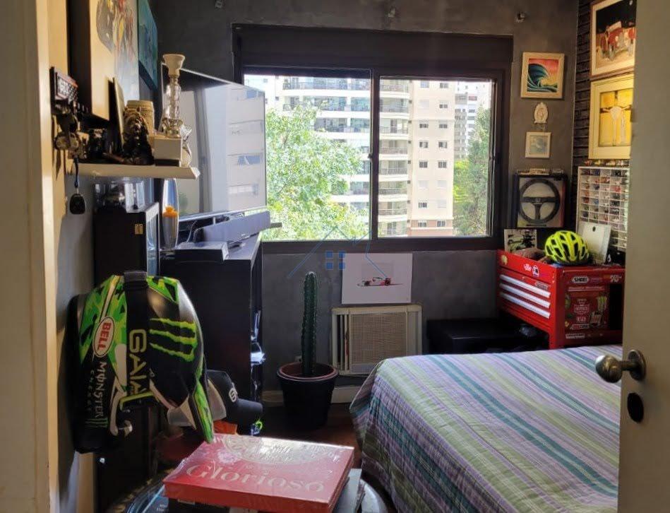 Apartamento no Campo Belo 3 suítes 3 vagas Rua Conde de Porto Alegre São Paulo - 