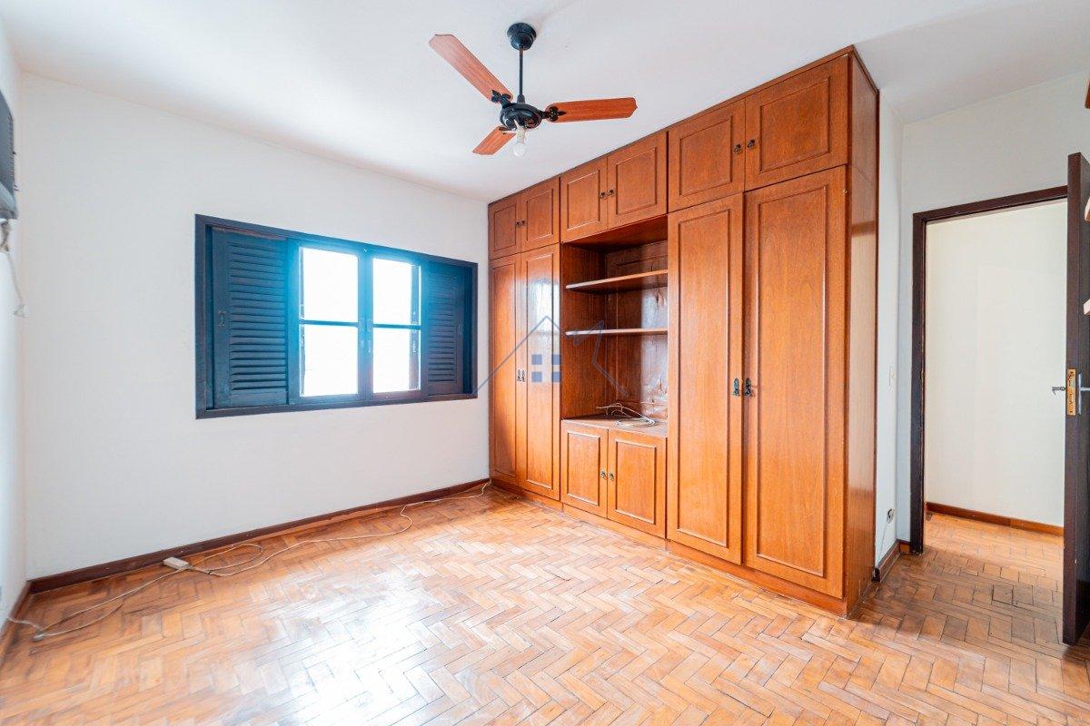 Casa no Jardim Jabaquara com 3 dorm 1 suíte 2 vagas Rua Cornélio Schimidt São Paulo - 